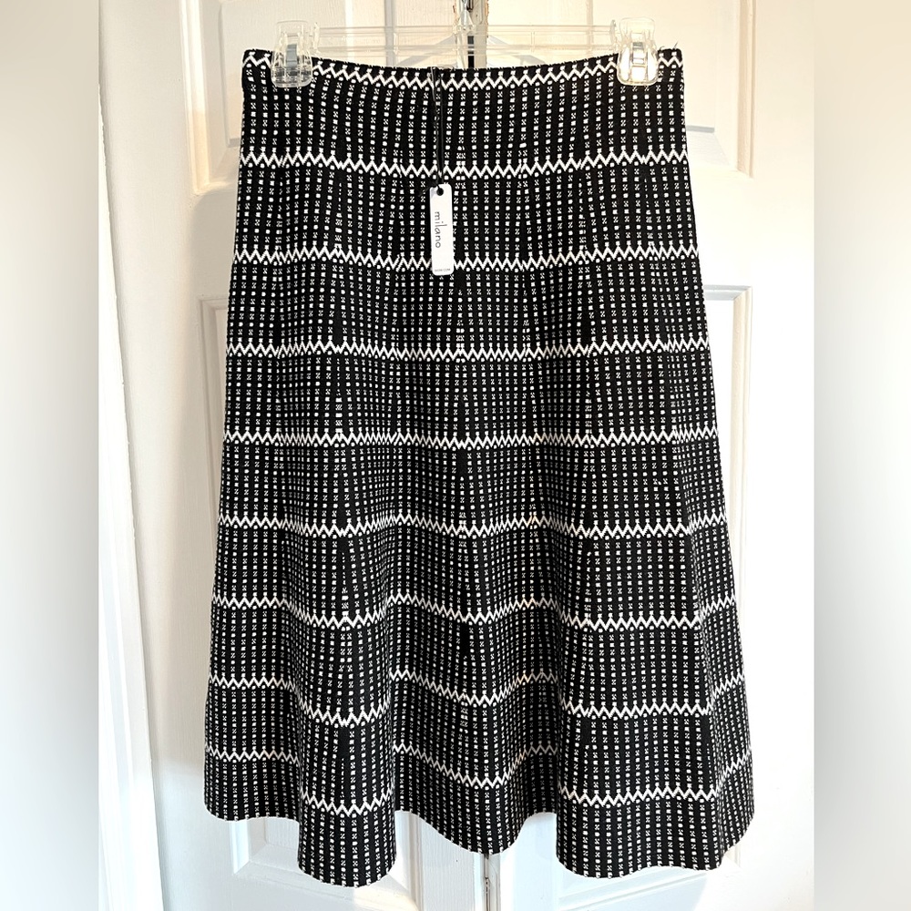 NWT MILANO Skirt - Stretchy & Soft Knit Black & White Flared MIDI Skirt